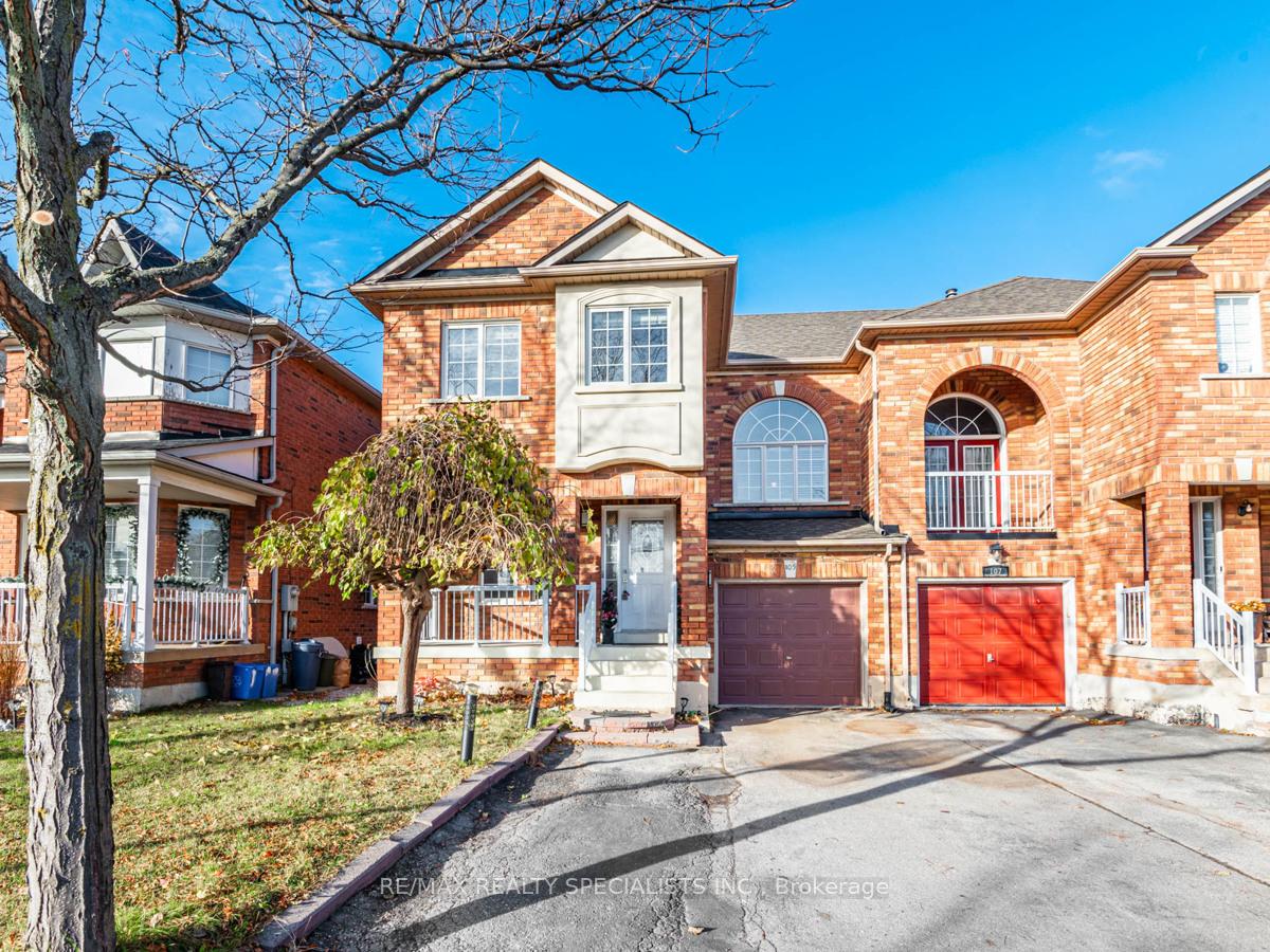 Photo 2 of Unit MAIN/2, 105 Windward Crescent, Vaughan, Vellore Village — HOMEH