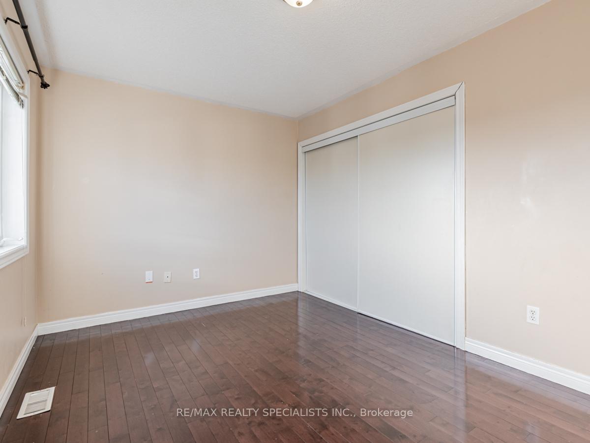 Photo 20 of Unit MAIN/2, 105 Windward Crescent, Vaughan, Vellore Village — HOMEH