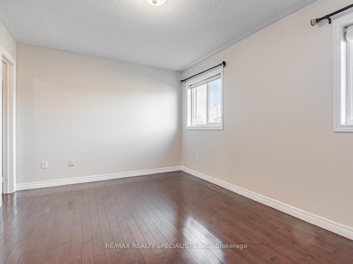 Photo 23 of Unit MAIN/2, 105 Windward Crescent, Vaughan, Vellore Village — HOMEH