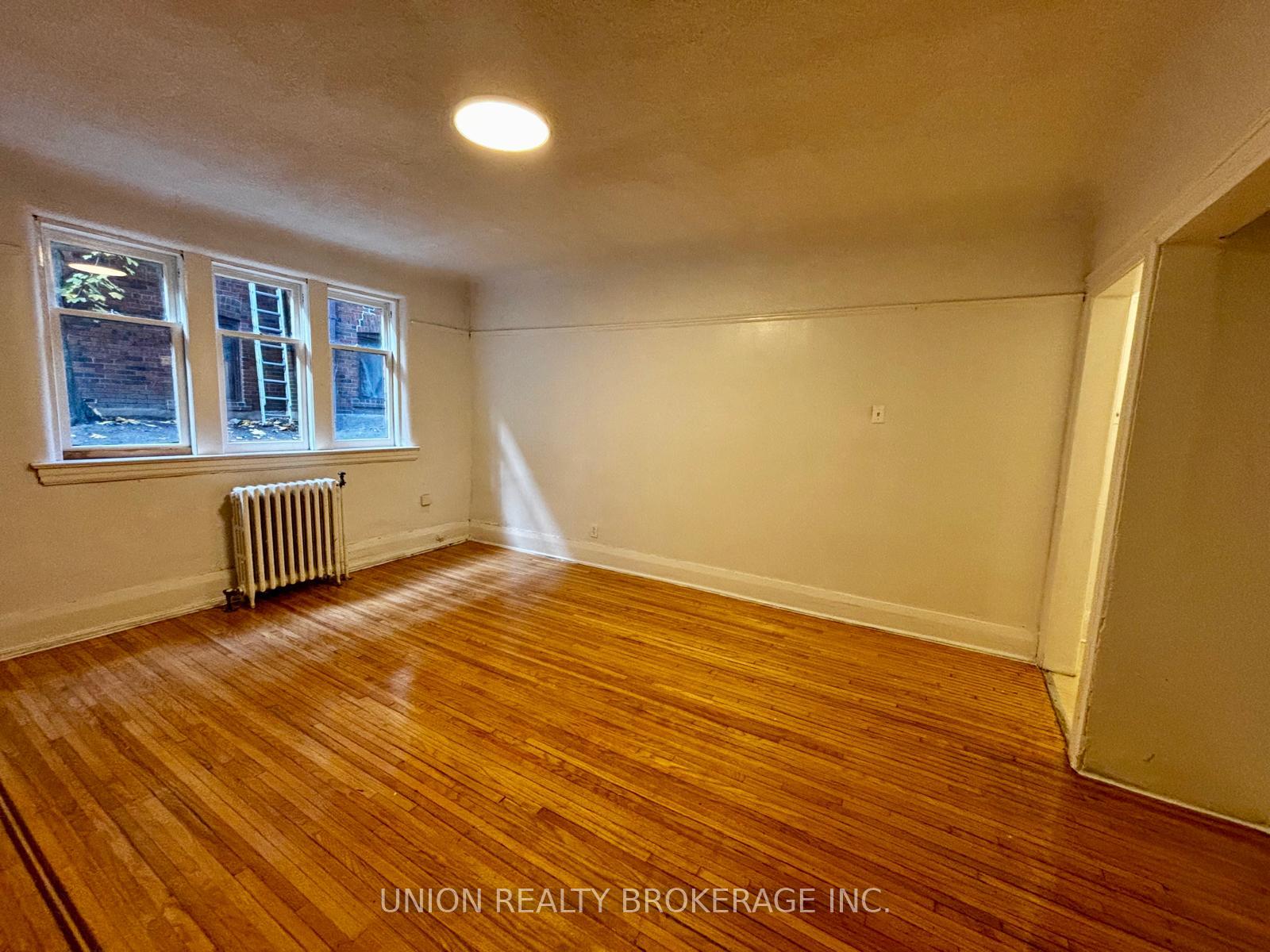 Photo 2 of Unit 27, 84 Willow Avenue, Toronto, The Beaches — HOMEH