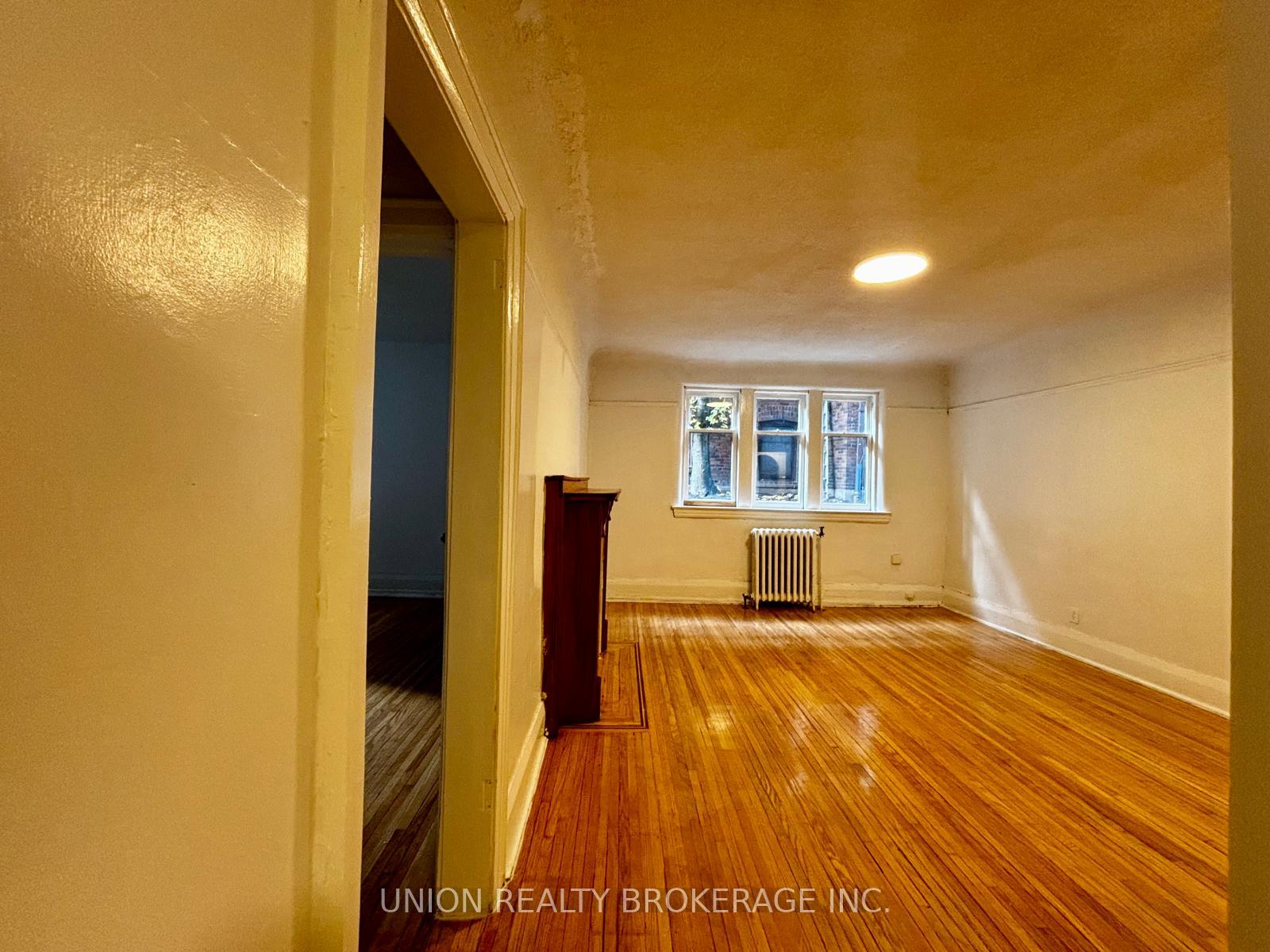 Photo 3 of Unit 27, 84 Willow Avenue, Toronto, The Beaches — HOMEH