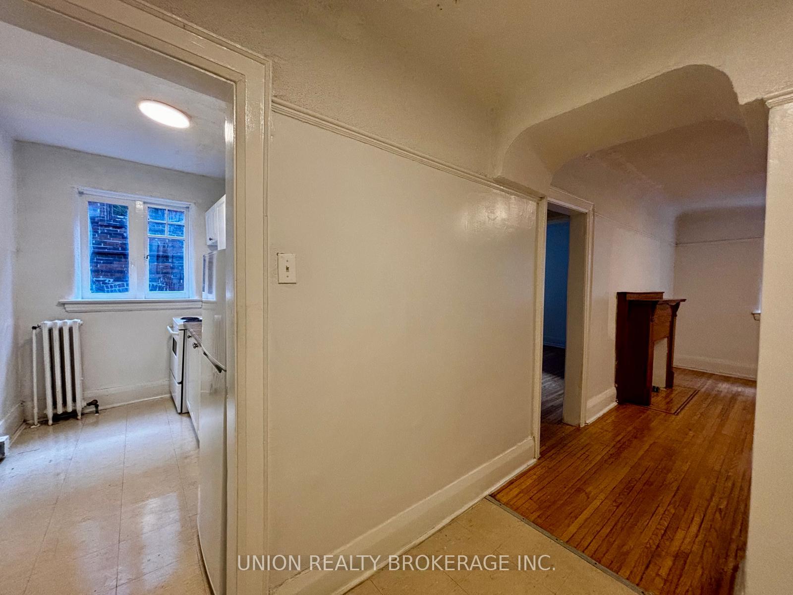 Photo 4 of Unit 27, 84 Willow Avenue, Toronto, The Beaches — HOMEH