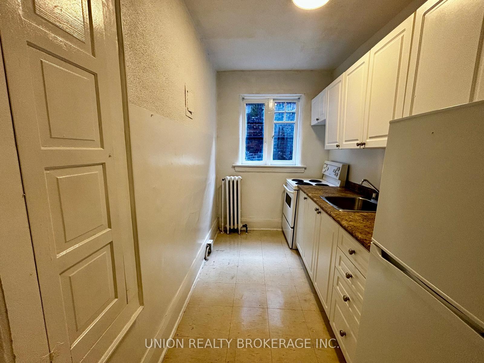 Photo 5 of Unit 27, 84 Willow Avenue, Toronto, The Beaches — HOMEH
