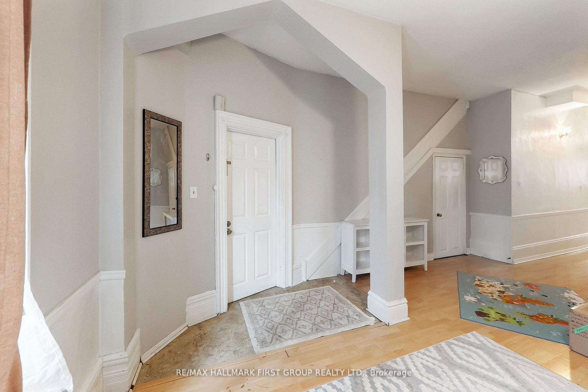 Photo 4 of 26 Roselawn Avenue, Toronto, Yonge-Eglinton — HOMEH