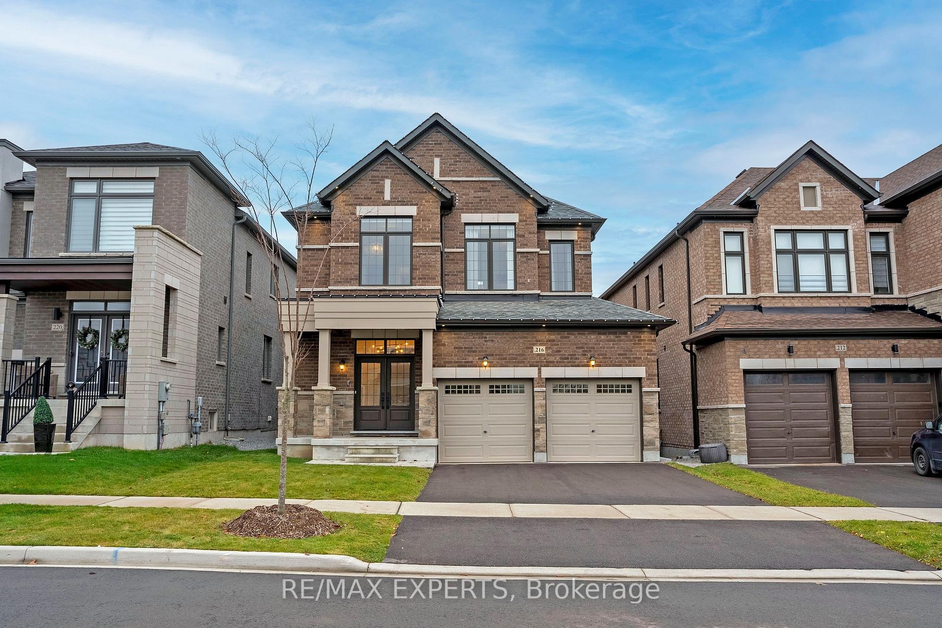 Photo 2 of 216 Bellefond Street, Vaughan, Kleinburg — HOMEH