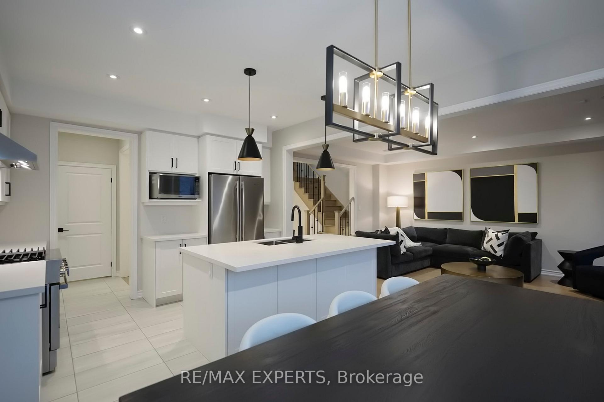 Photo 10 of 216 Bellefond Street, Vaughan, Kleinburg — HOMEH