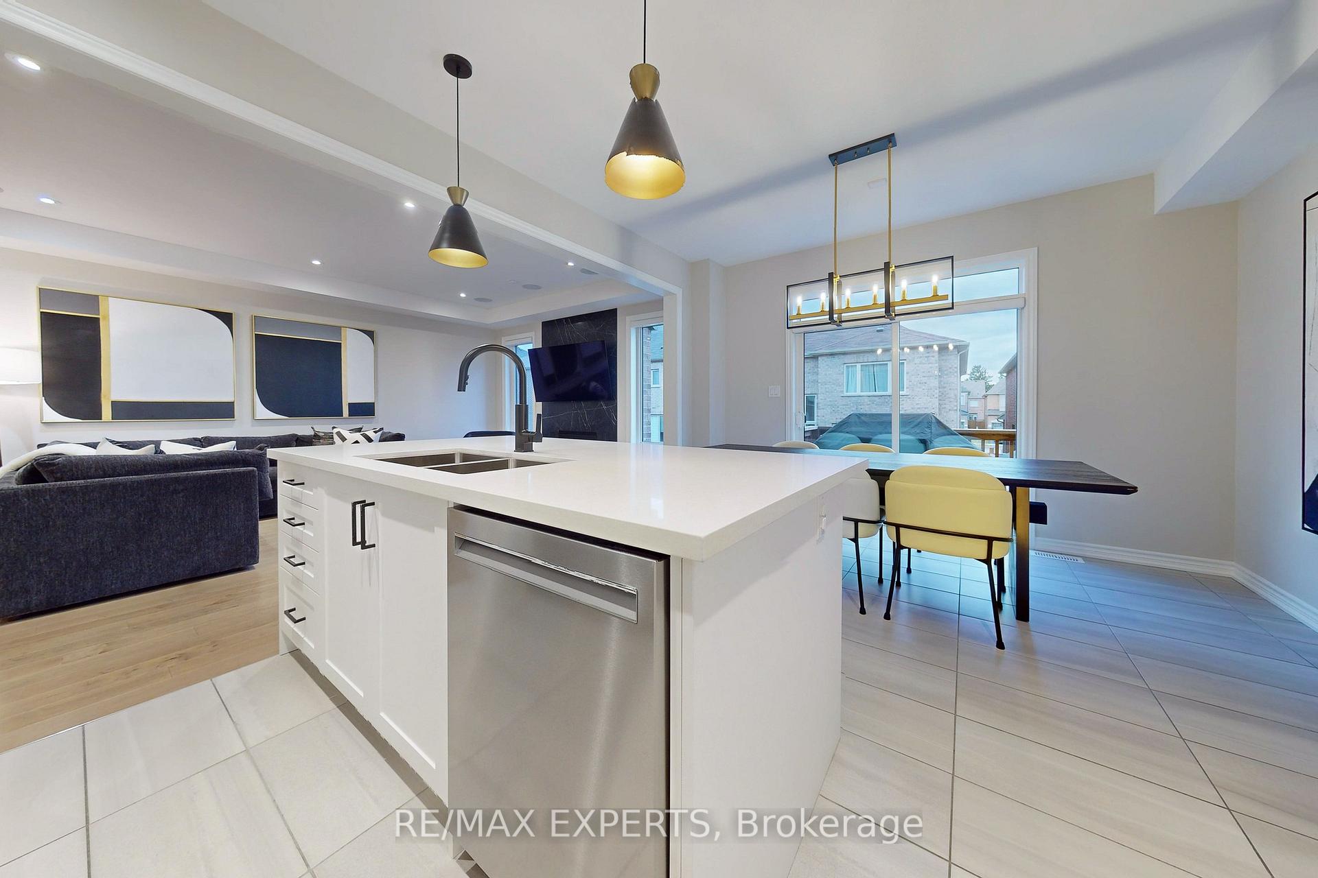 Photo 12 of 216 Bellefond Street, Vaughan, Kleinburg — HOMEH