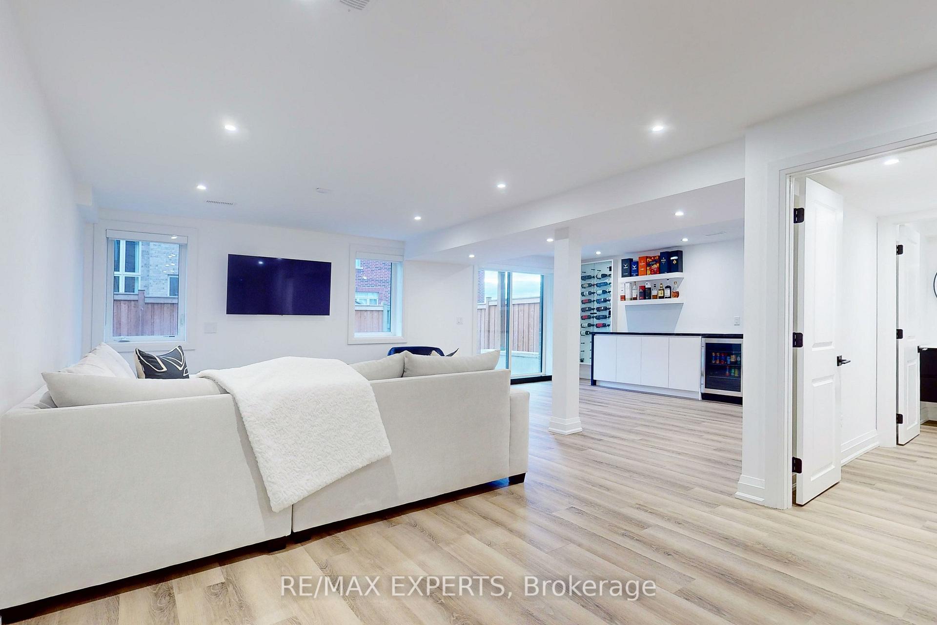 Photo 27 of 216 Bellefond Street, Vaughan, Kleinburg — HOMEH
