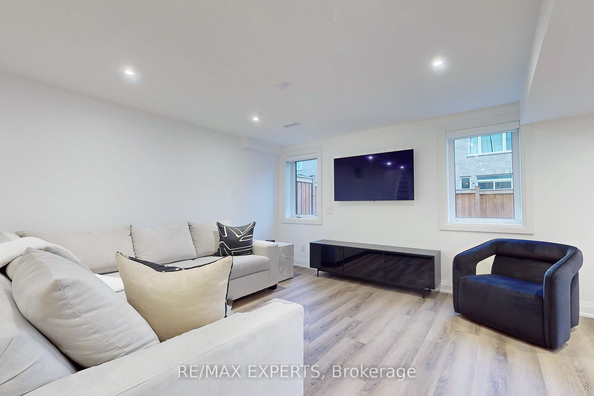Photo 29 of 216 Bellefond Street, Vaughan, Kleinburg — HOMEH