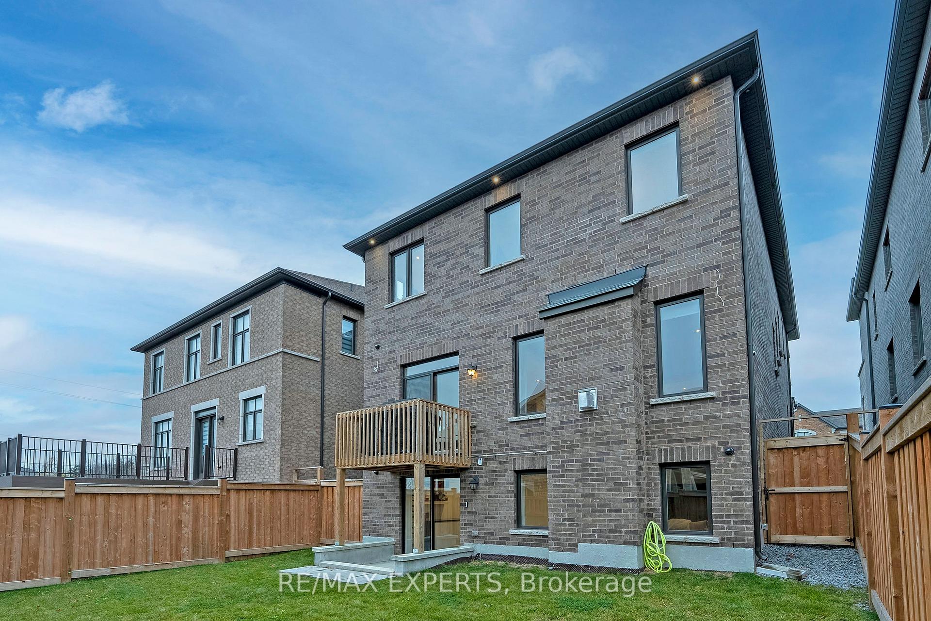 Photo 34 of 216 Bellefond Street, Vaughan, Kleinburg — HOMEH