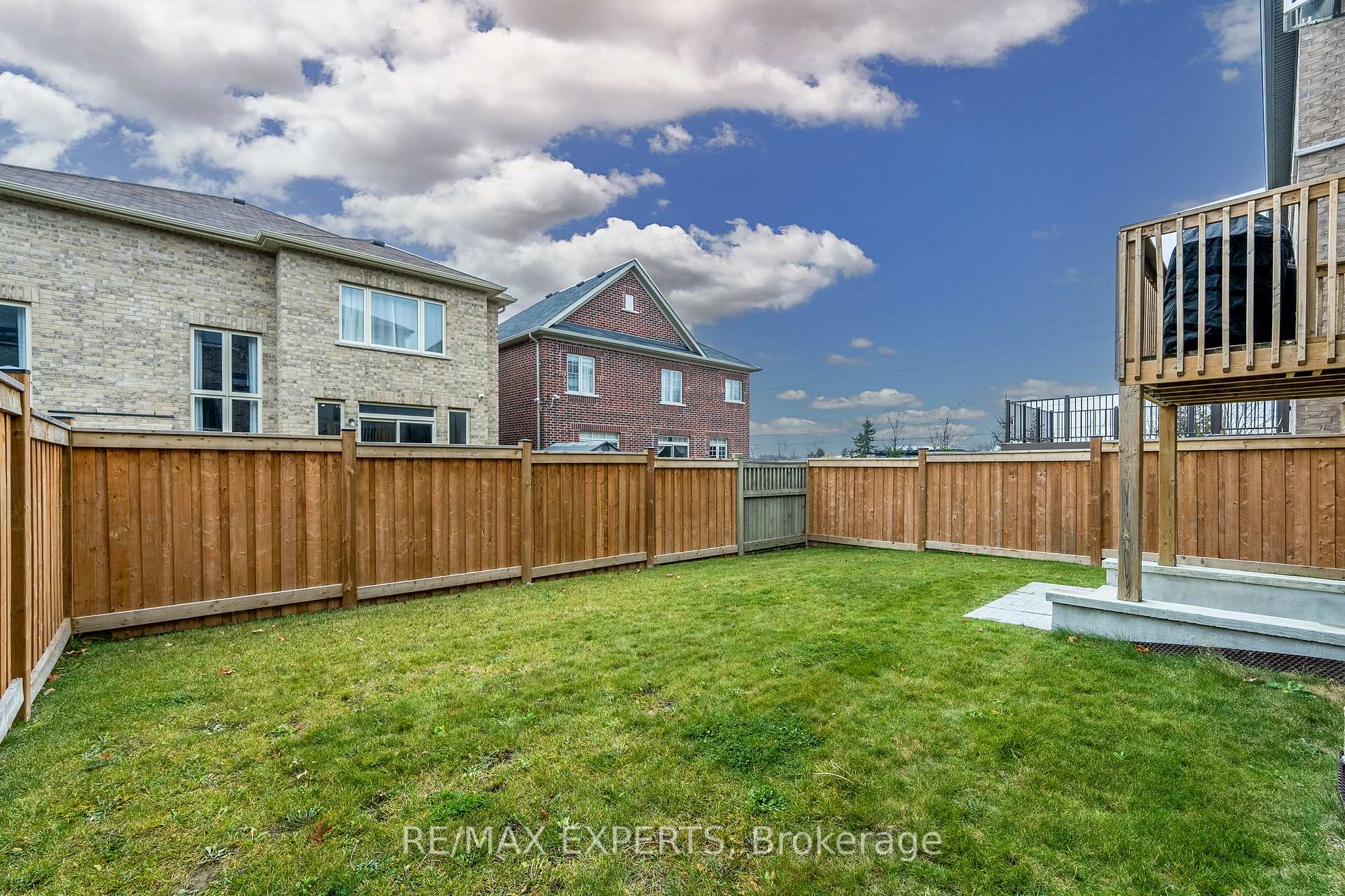 Photo 37 of 216 Bellefond Street, Vaughan, Kleinburg — HOMEH