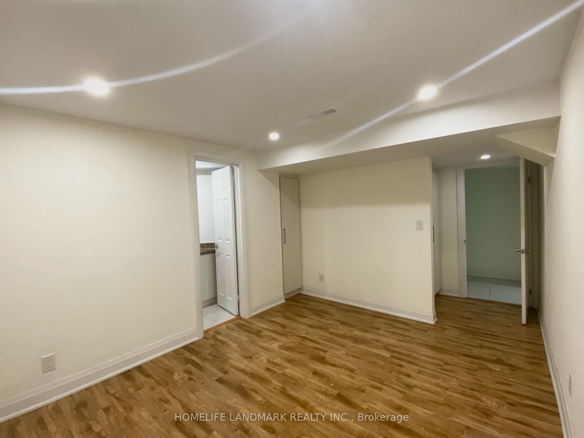 Photo 6 of 6 New Forest Square, Scarborough, Steeles — HOMEH