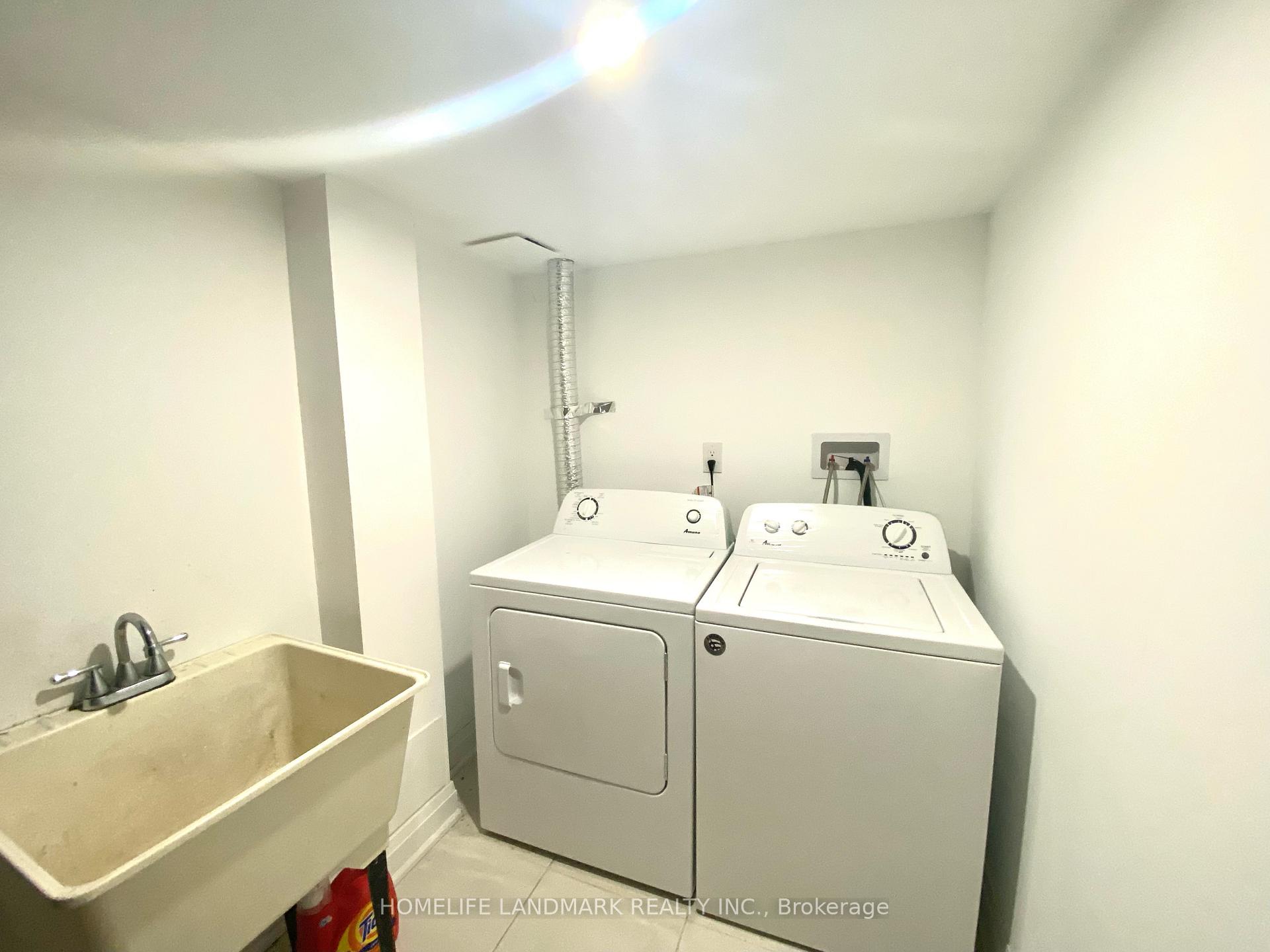 Photo 15 of 6 New Forest Square, Scarborough, Steeles — HOMEH