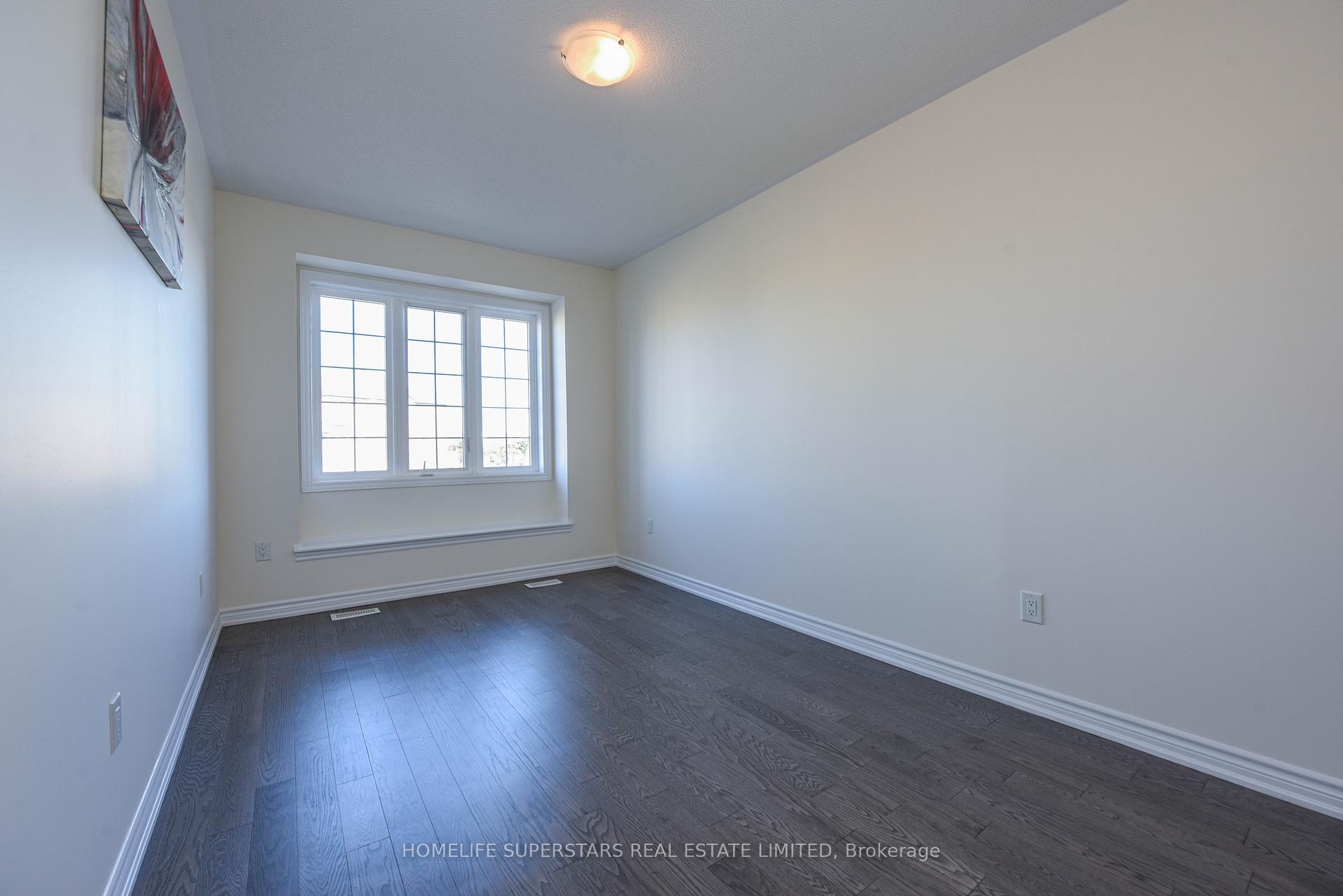 Photo 16 of 10 Hashmi Place, Brampton, Credit Valley — HOMEH