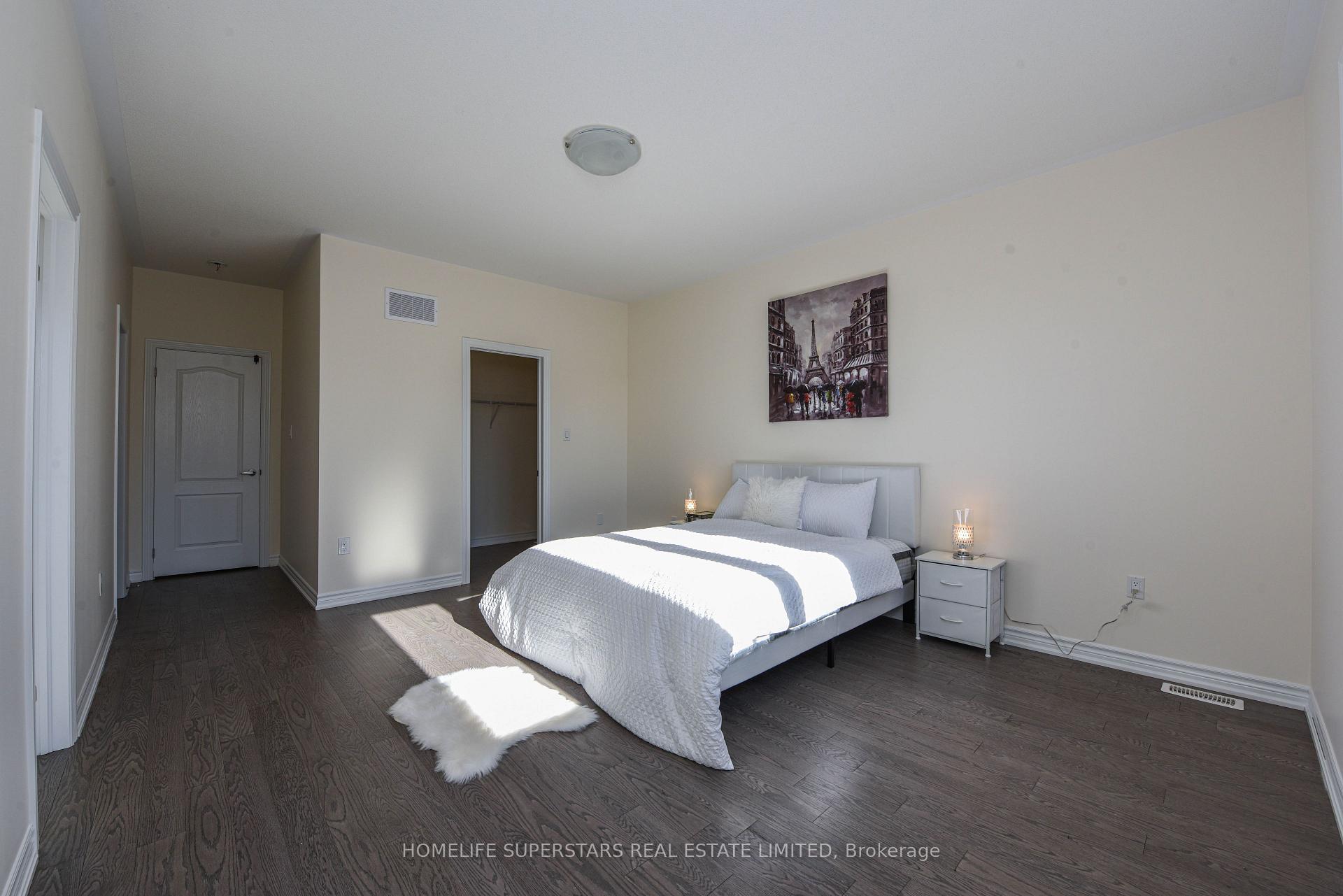 Photo 18 of 10 Hashmi Place, Brampton, Credit Valley — HOMEH