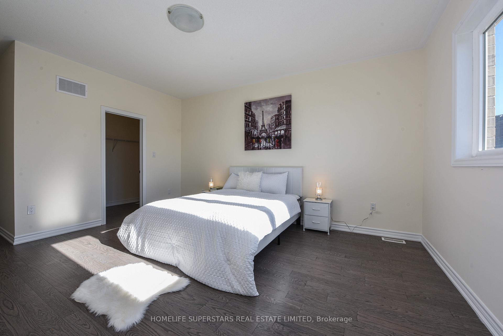 Photo 19 of 10 Hashmi Place, Brampton, Credit Valley — HOMEH
