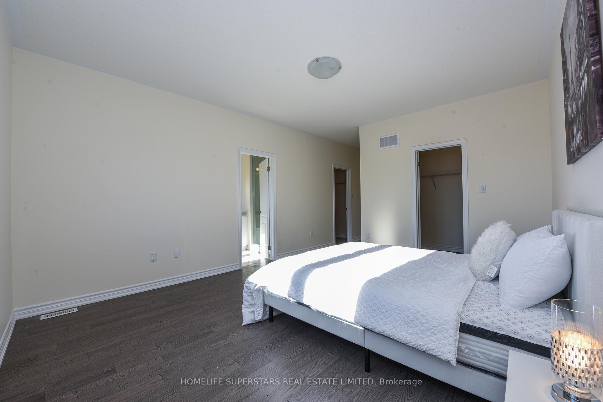Photo 20 of 10 Hashmi Place, Brampton, Credit Valley — HOMEH