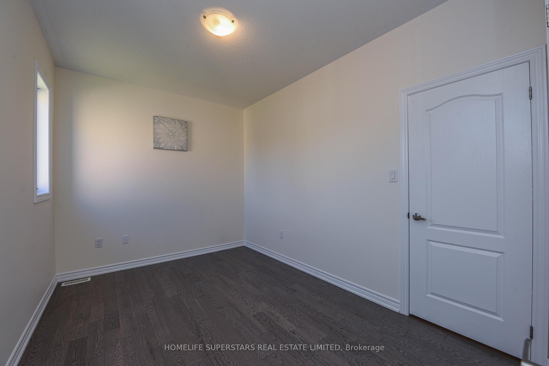 Photo 24 of 10 Hashmi Place, Brampton, Credit Valley — HOMEH