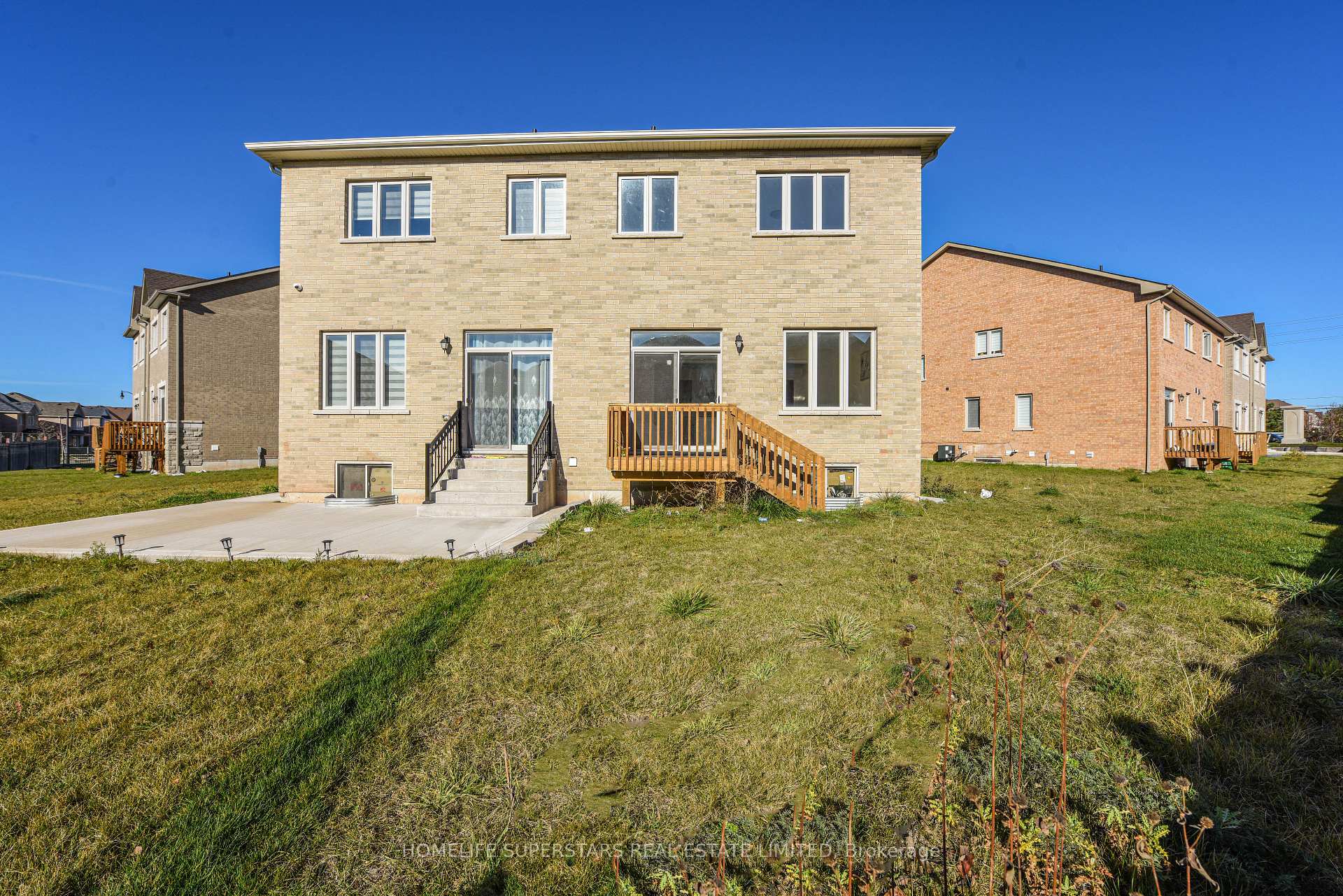 Photo 43 of 10 Hashmi Place, Brampton, Credit Valley — HOMEH