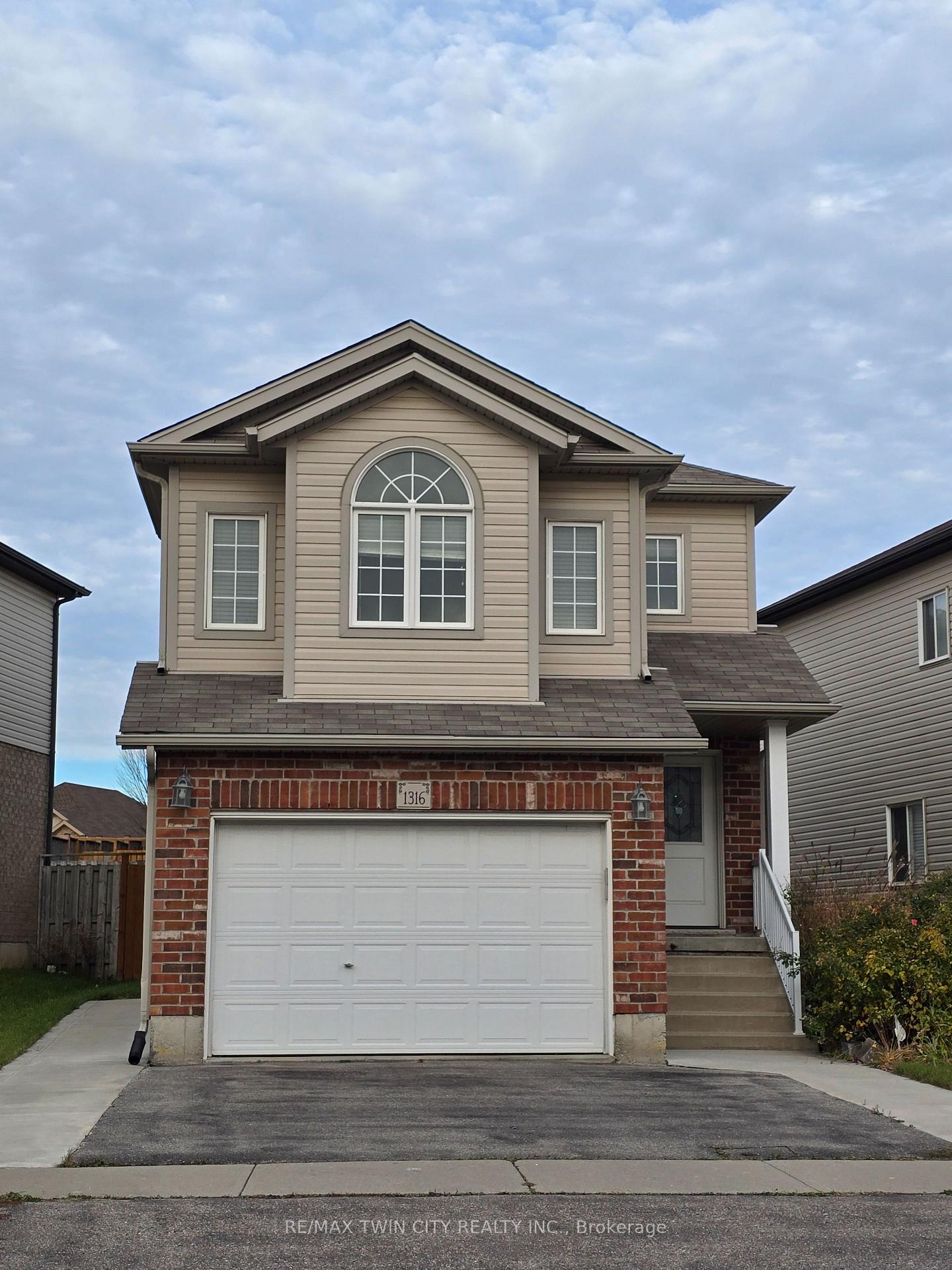 Front of 1316 Countrystone Drive