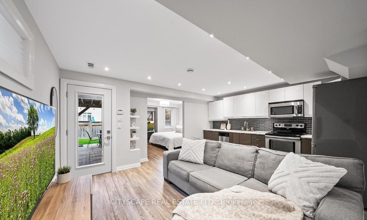 Photo 6 of Unit Bst, 67 Crimson Forest Drive, Vaughan, Patterson — HOMEH
