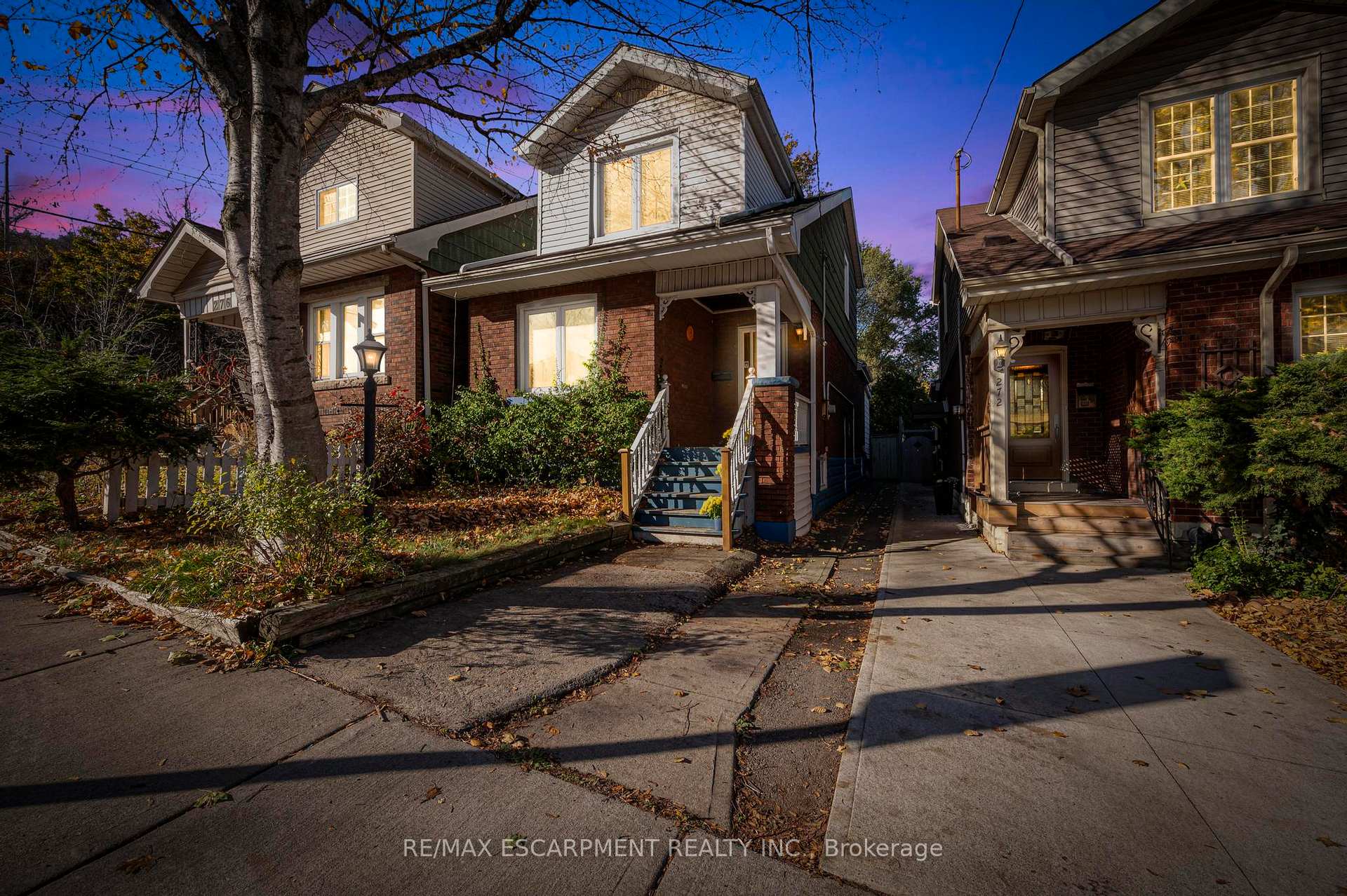 Photo 1 of 274 Edgemont Street S, Hamilton, Delta — HOMEH