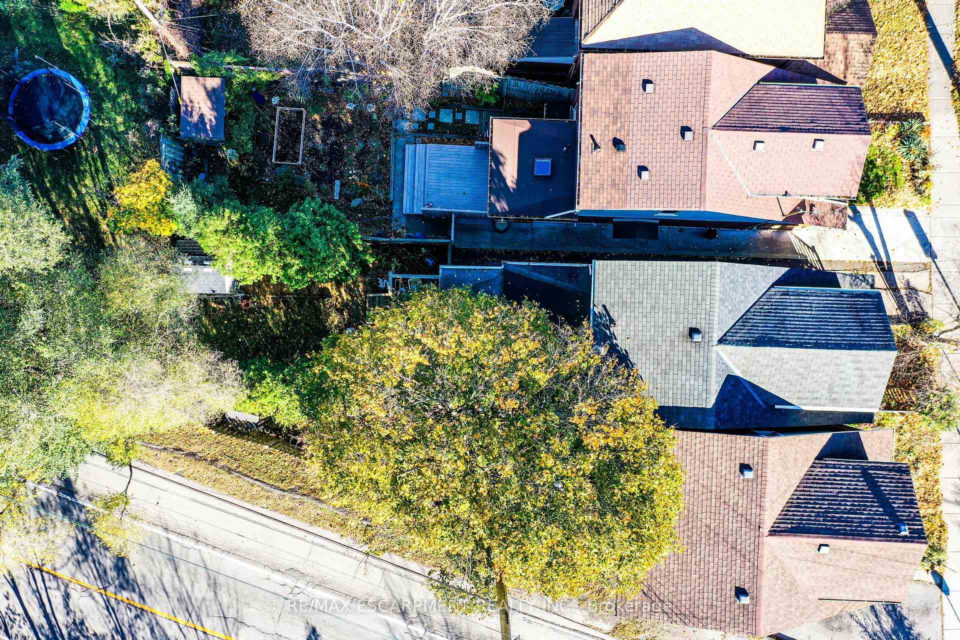 Photo 20 of 274 Edgemont Street S, Hamilton, Delta — HOMEH