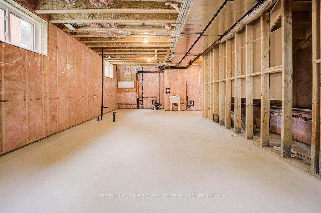 Photo 57 of 102 Dawson Street, Waterloo, Uptown Waterloo/Westmount — HOMEH