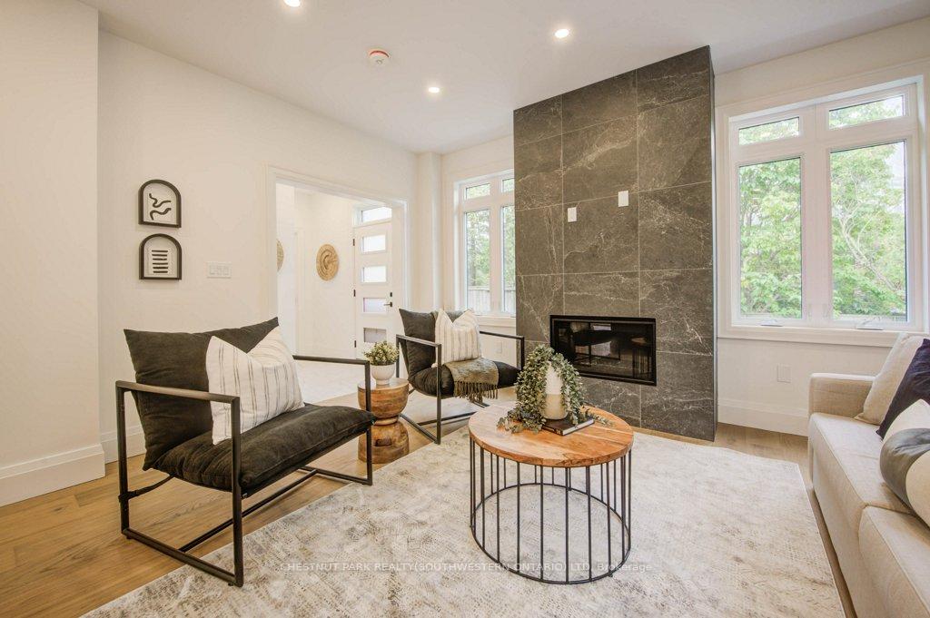 Photo 15 of 102 Dawson Street, Waterloo, Uptown Waterloo/Westmount — HOMEH