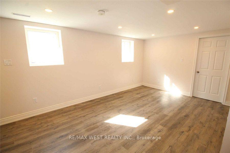Photo 18 of Unit Bsmt, 53 Sutherland Avenue, Brampton, Madoc — HOMEH