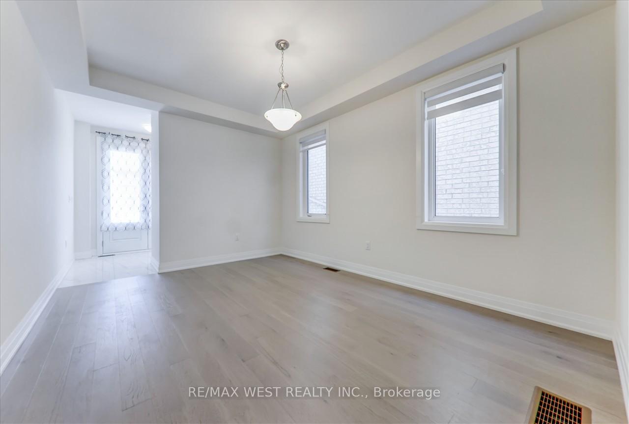 Photo 8 of 2696 Sapphire Drive, Pickering, Rural Pickering — HOMEH