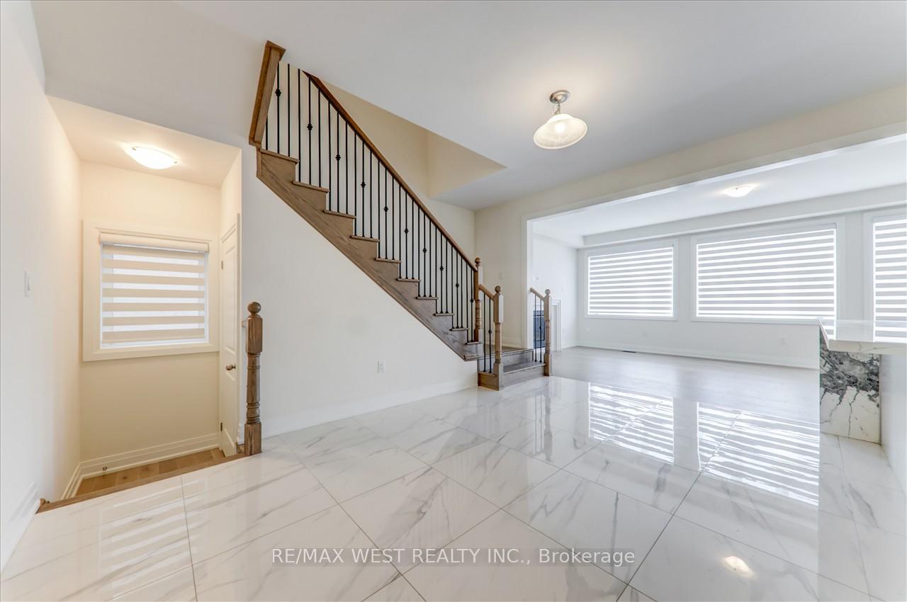 Photo 9 of 2696 Sapphire Drive, Pickering, Rural Pickering — HOMEH
