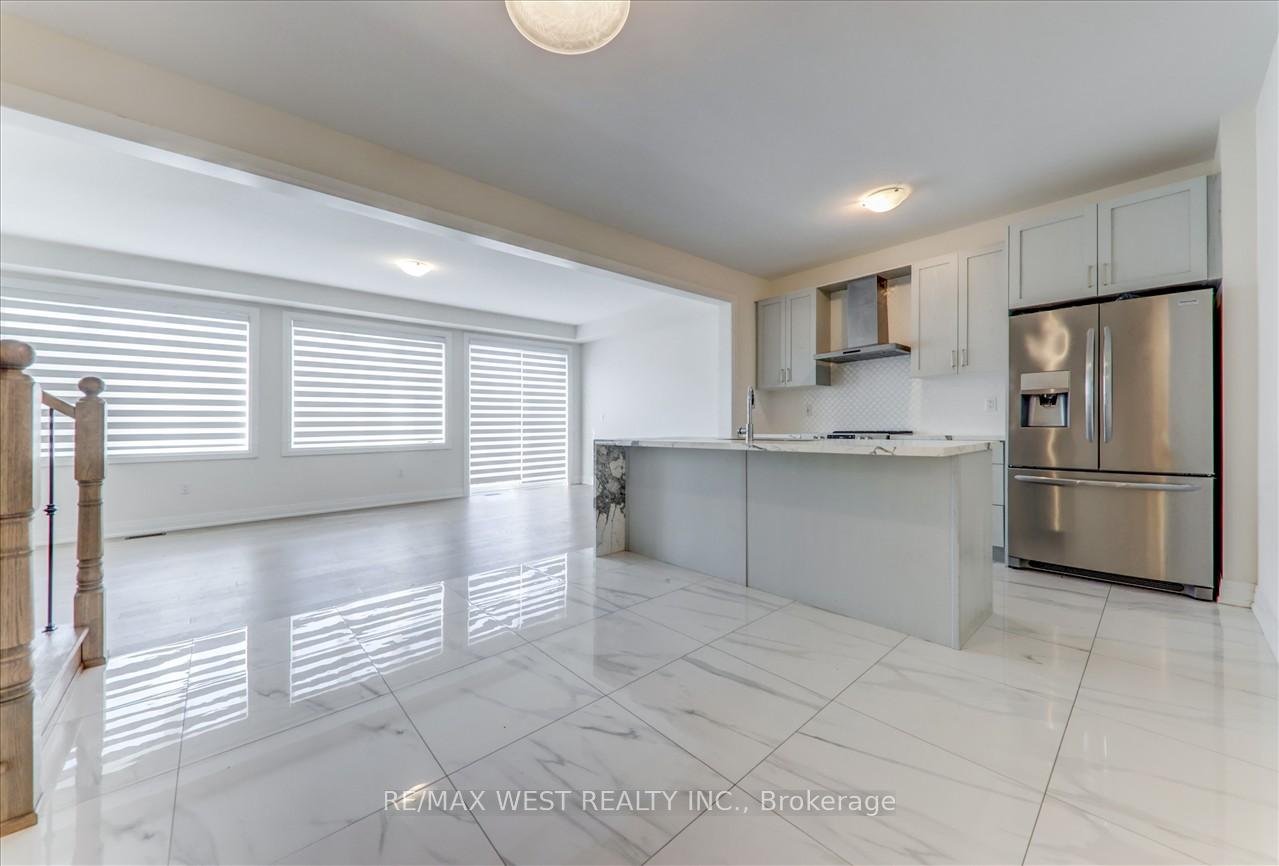Photo 10 of 2696 Sapphire Drive, Pickering, Rural Pickering — HOMEH