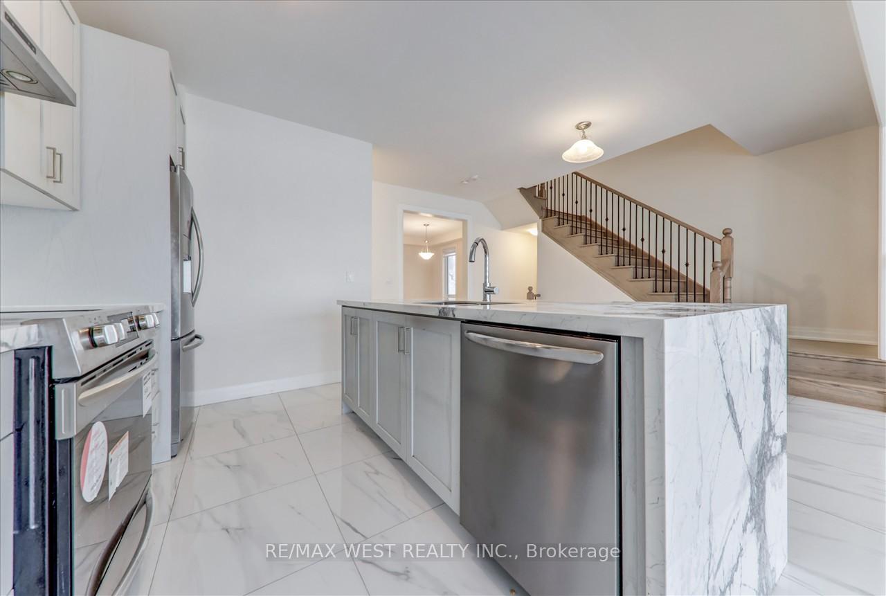 Photo 13 of 2696 Sapphire Drive, Pickering, Rural Pickering — HOMEH