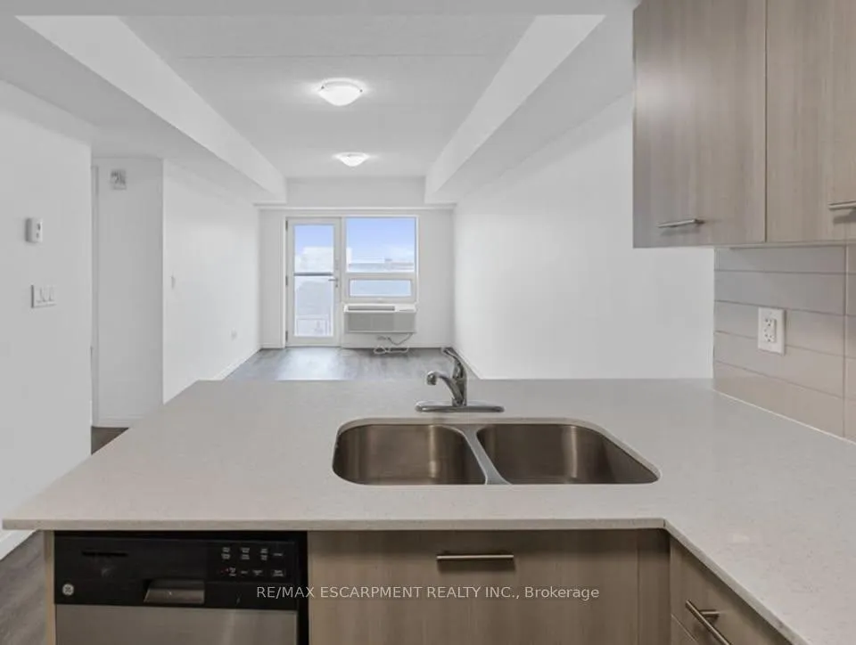 Photo 2 of Unit 910, 220 Cannon Street E, Hamilton, Beasley — HOMEH