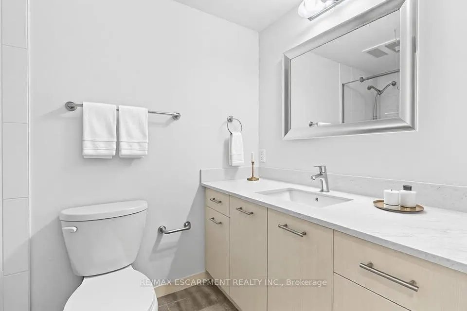 Photo 23 of Unit 910, 220 Cannon Street E, Hamilton, Beasley — HOMEH