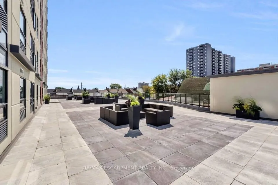 Photo 27 of Unit 910, 220 Cannon Street E, Hamilton, Beasley — HOMEH