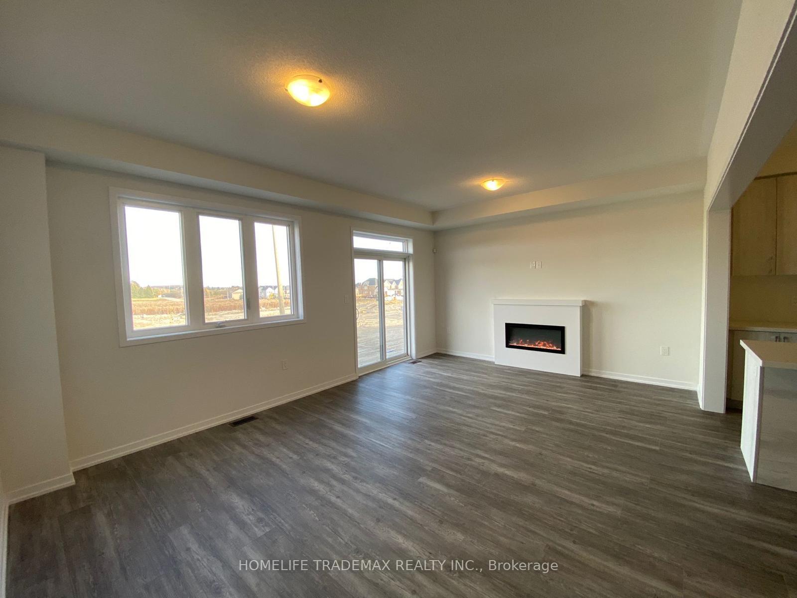 Photo 7 of 1539 Wheatcroft Drive, Oshawa, Taunton — HOMEH