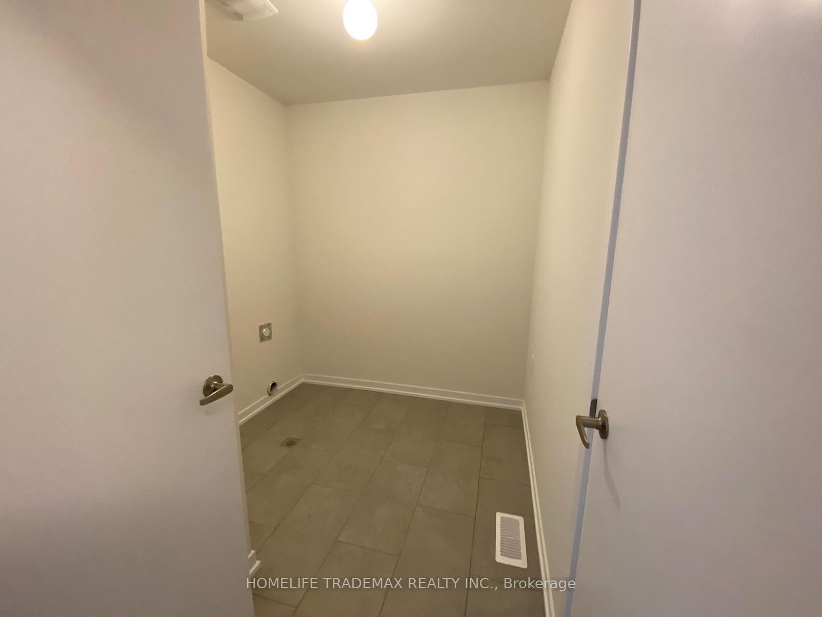 Photo 16 of 1539 Wheatcroft Drive, Oshawa, Taunton — HOMEH