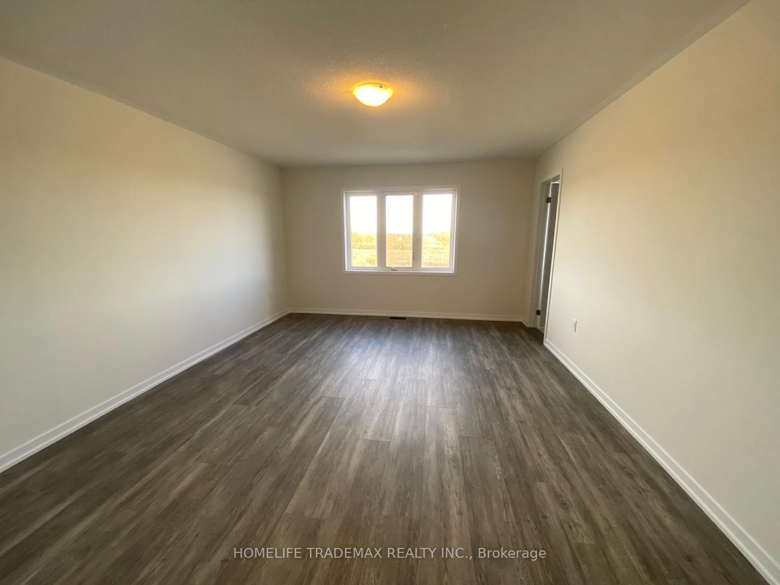 Photo 17 of 1539 Wheatcroft Drive, Oshawa, Taunton — HOMEH