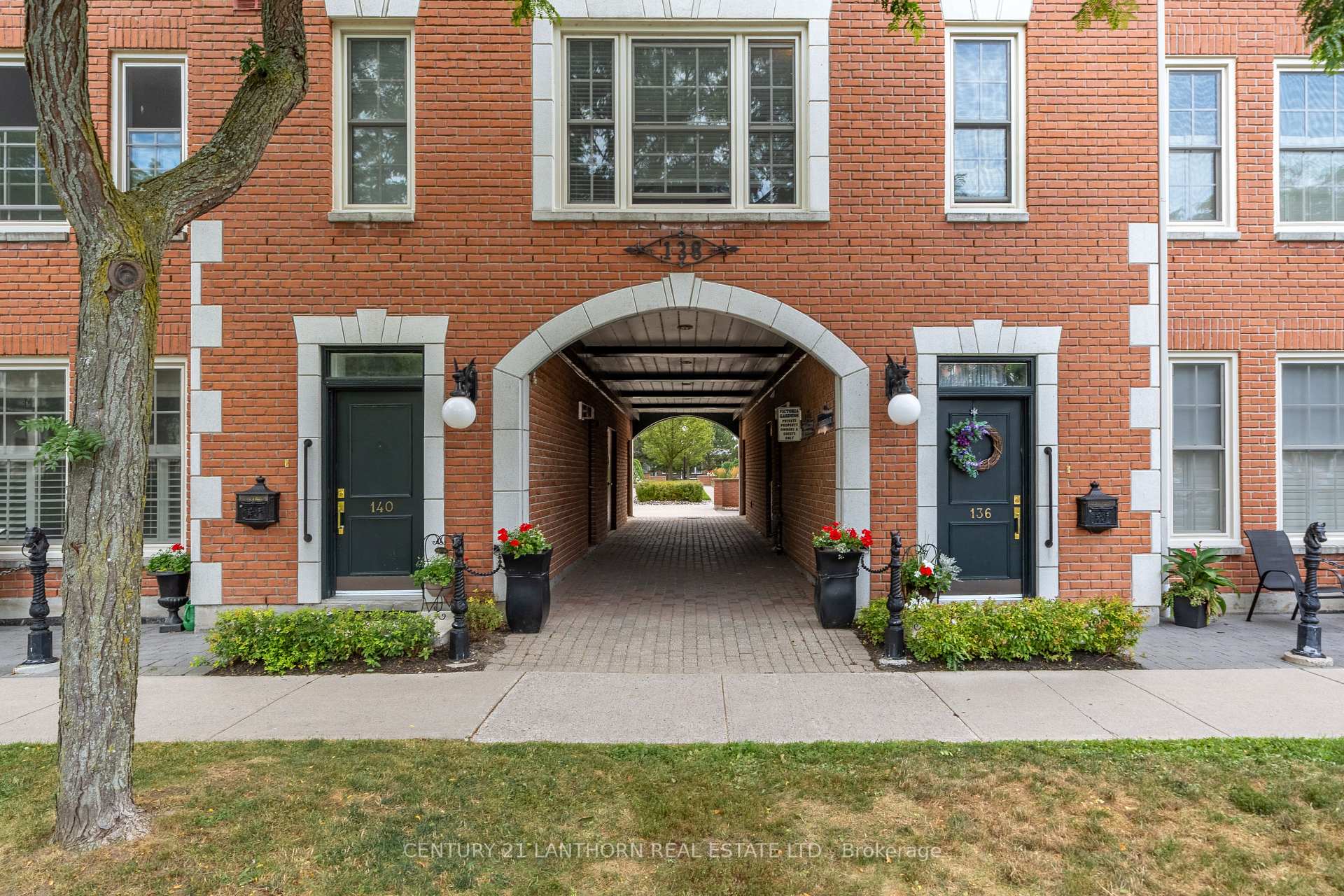 Front of Unit 304, 138 Hibernia Street