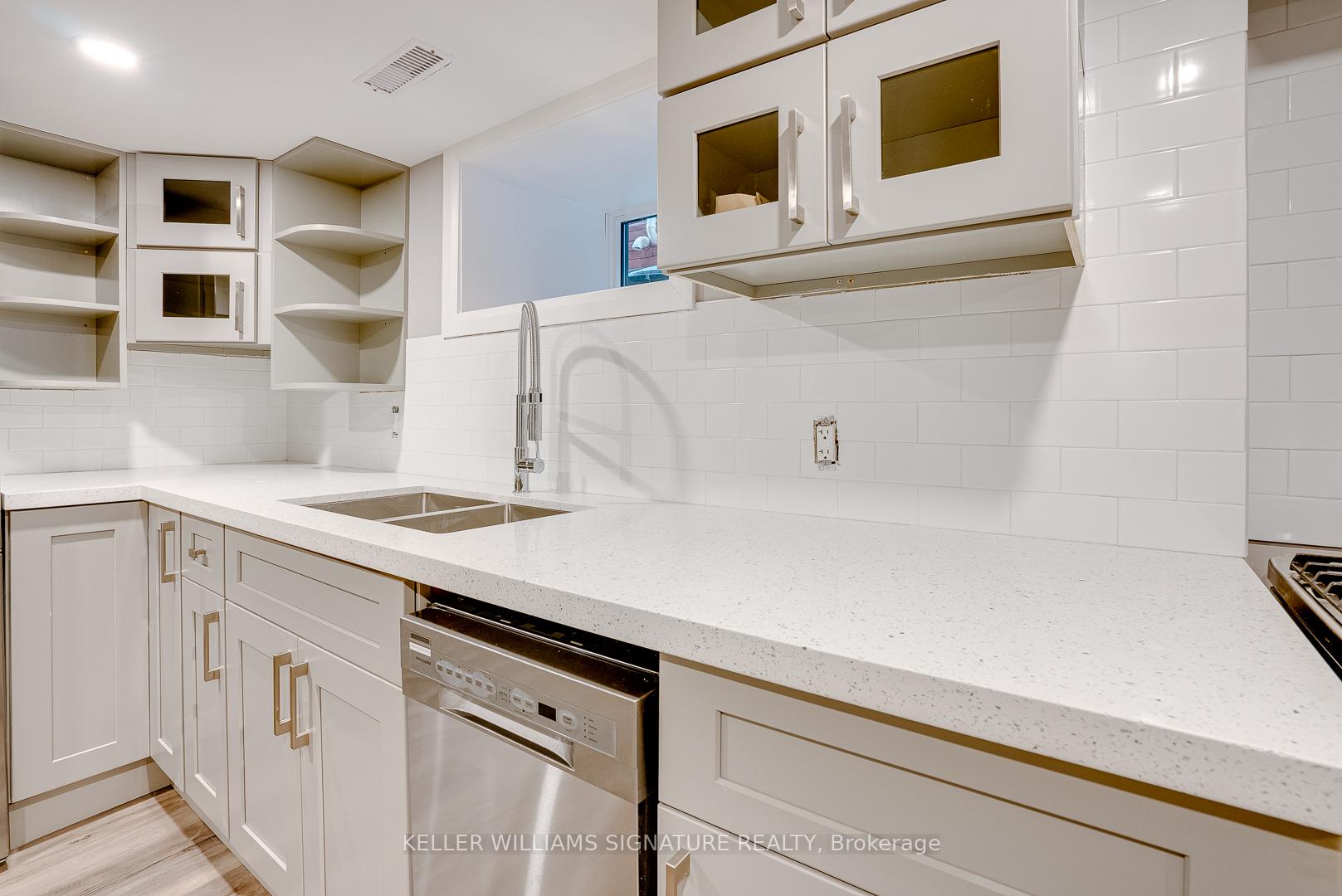Photo 14 of Unit B, 64 Wellington Street, Hamilton, Corktown — HOMEH
