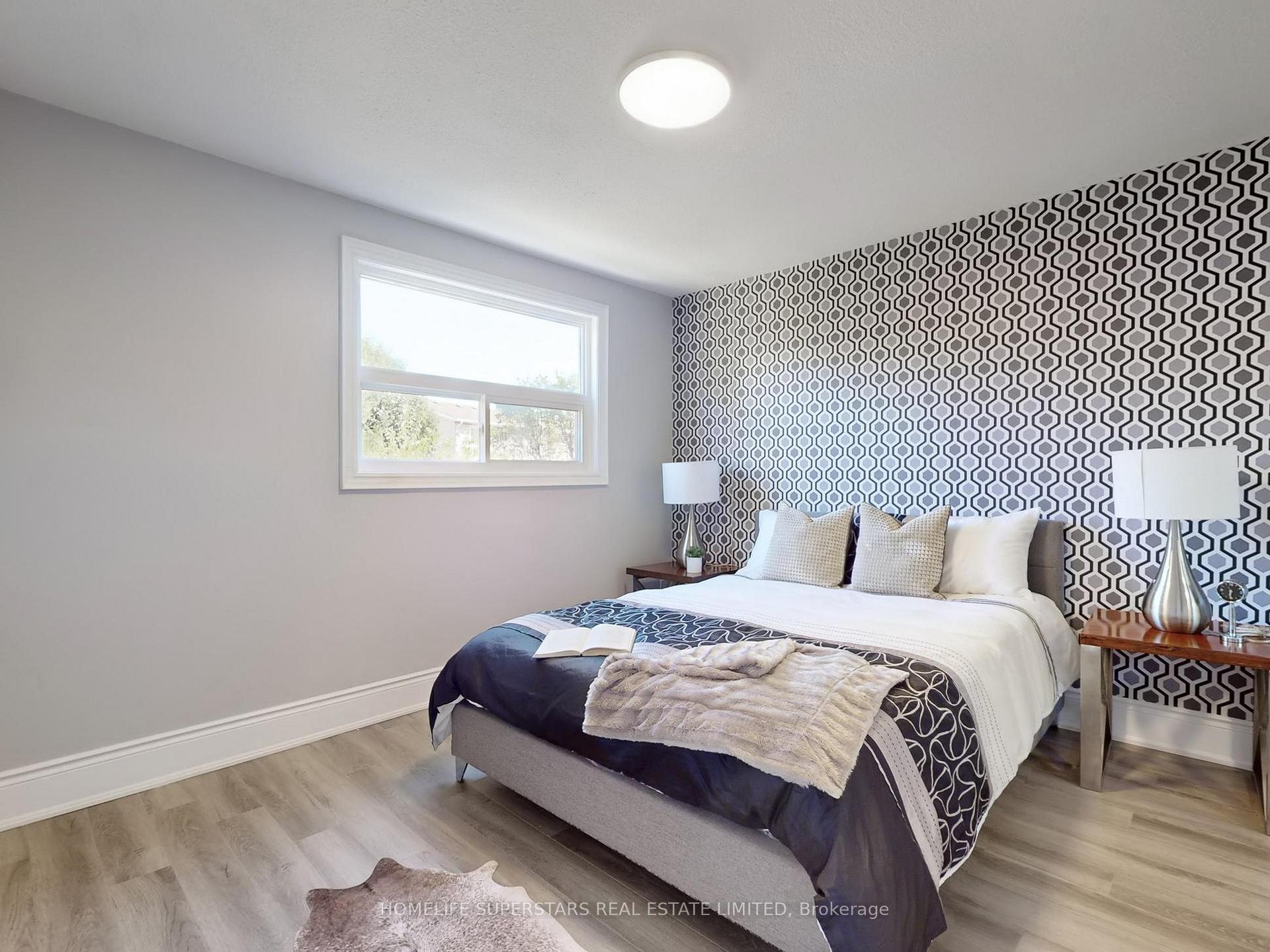 Photo 18 of 141 Salisbury Circle, Brampton, Brampton North — HOMEH