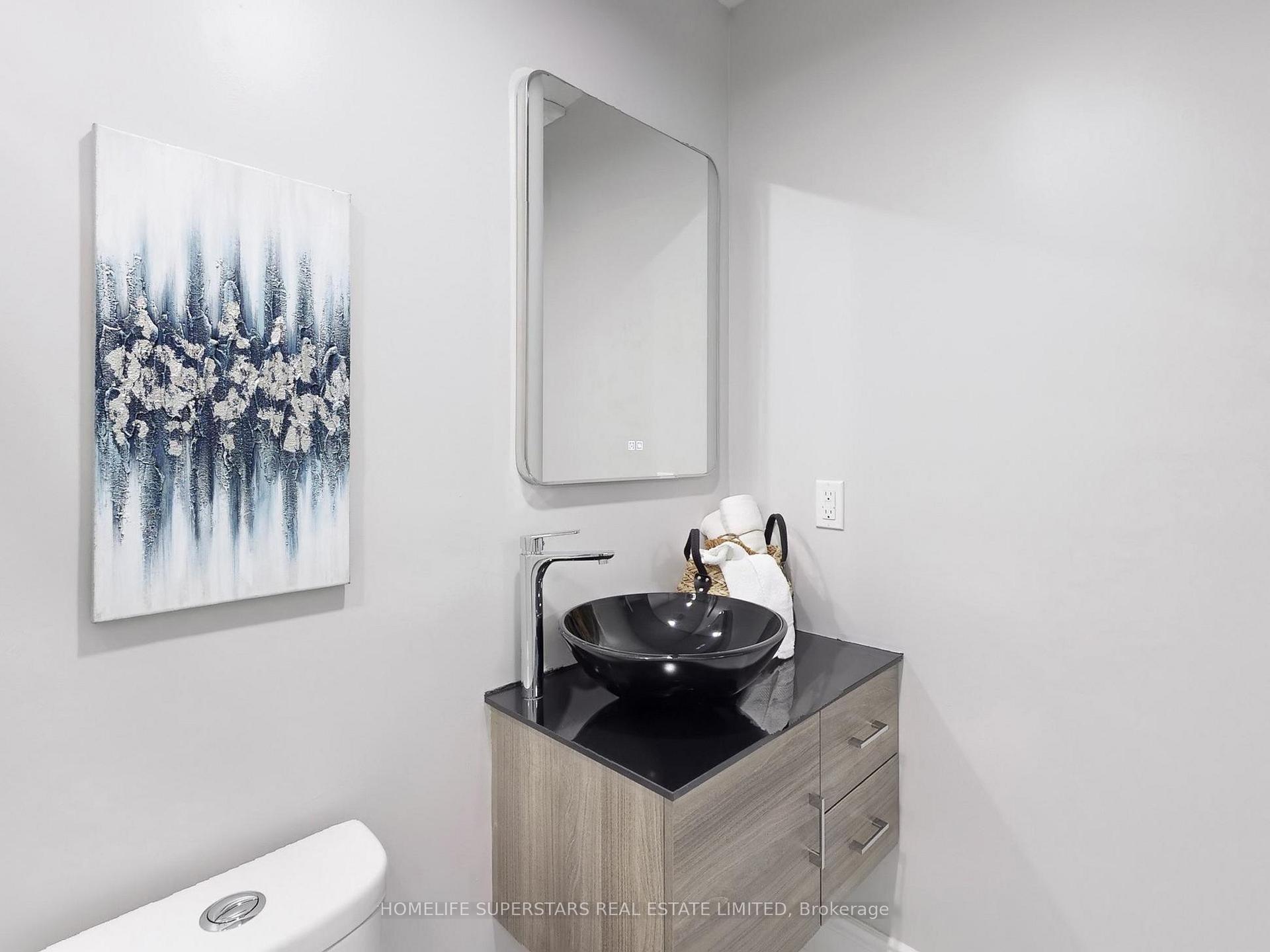 Photo 20 of 141 Salisbury Circle, Brampton, Brampton North — HOMEH