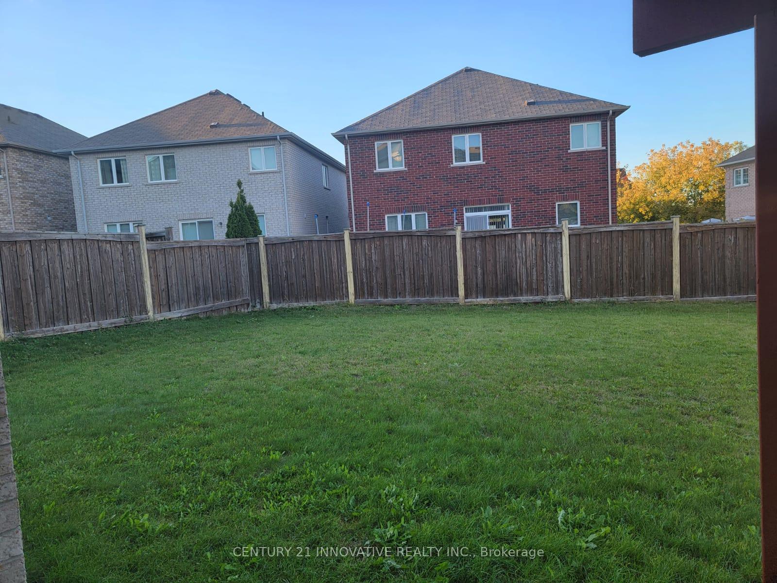 Photo 13 of 11 Shapland Crescent, Ajax, Northeast Ajax — HOMEH