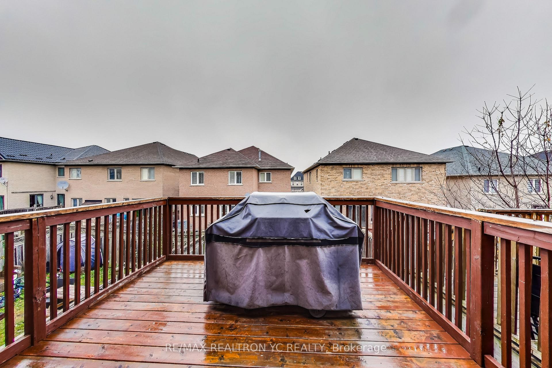 Photo 29 of 39 Catalpa Crescent, Vaughan, Patterson — HOMEH
