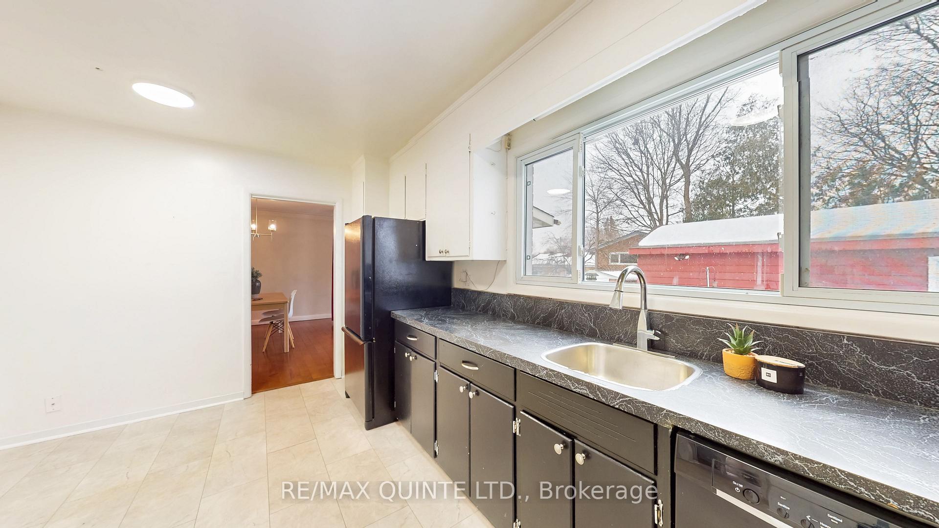 Photo 11 of 26 Porter Avenue, Belleville, Belleville Ward — HOMEH