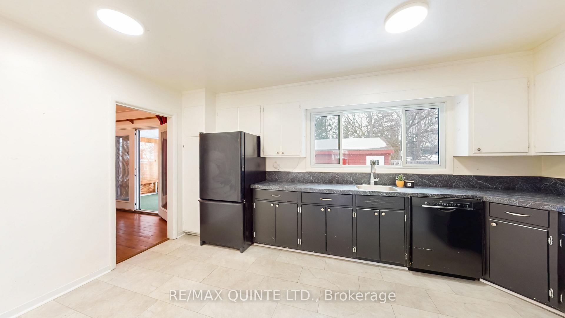 Photo 13 of 26 Porter Avenue, Belleville, Belleville Ward — HOMEH