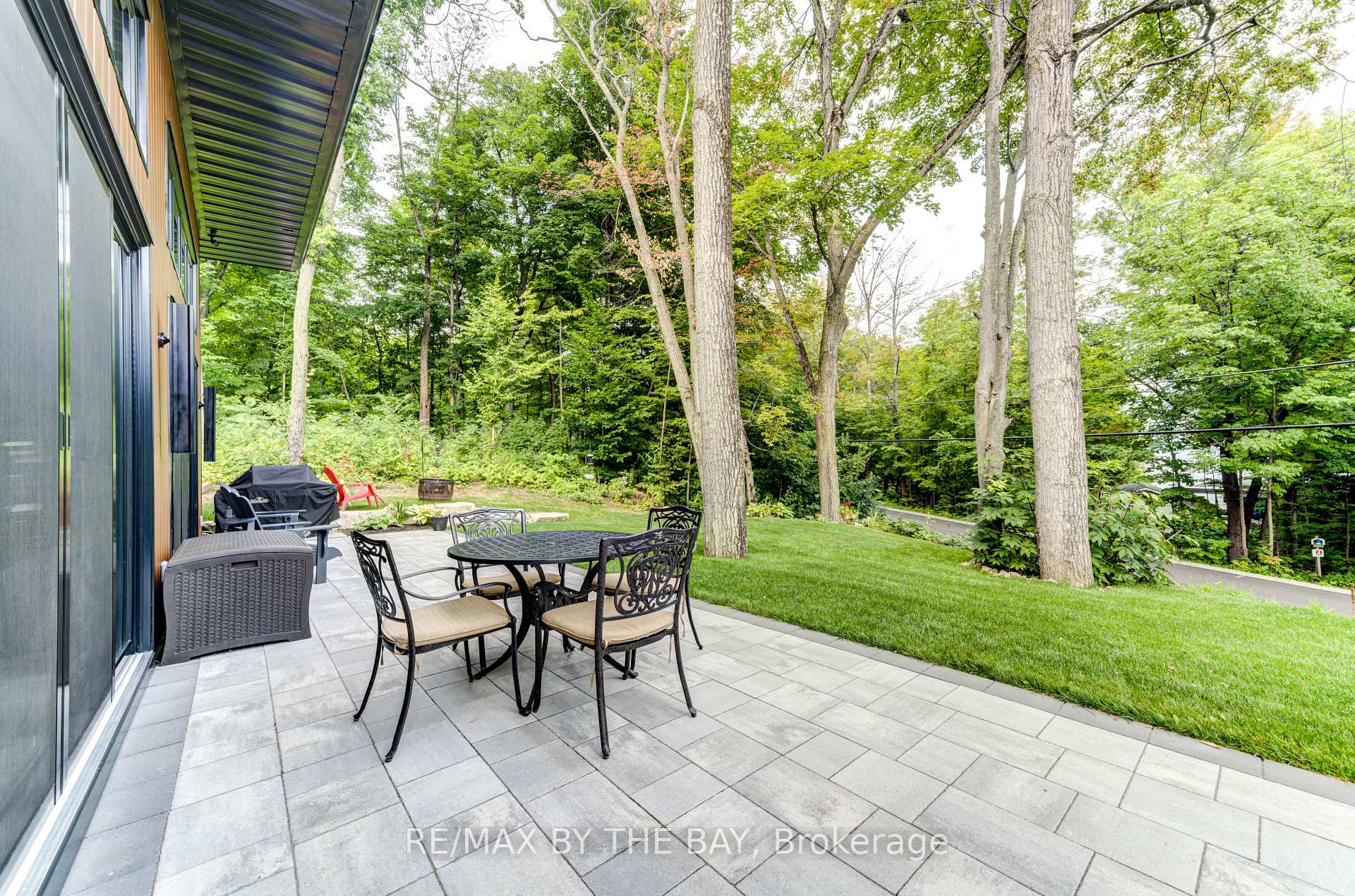 Photo 17 of 1584 Champlain Road, Tiny, Rural Tiny — HOMEH