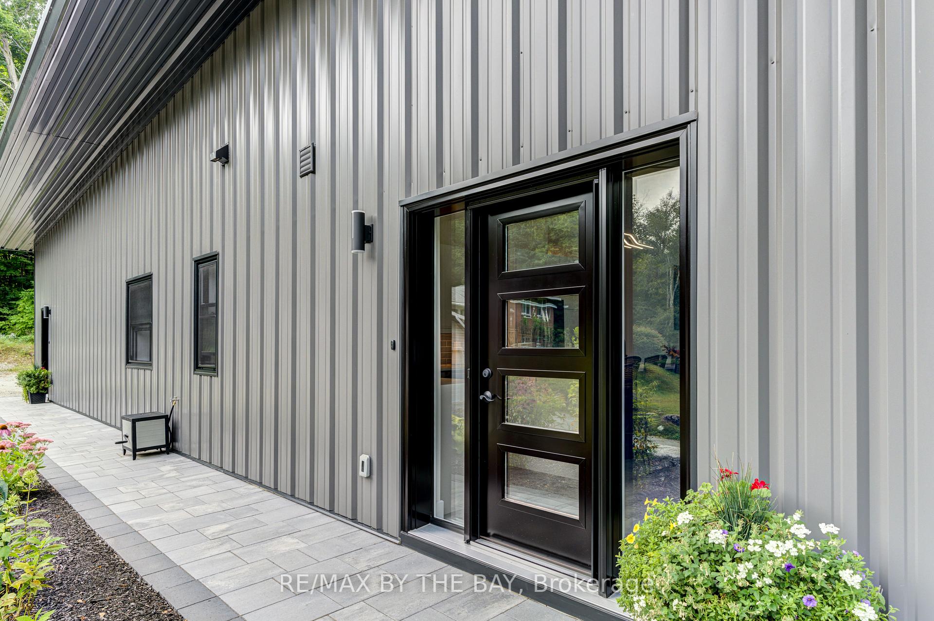 Photo 35 of 1584 Champlain Road, Tiny, Rural Tiny — HOMEH